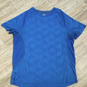 Men’s Hind short sleeve athletic T-shirt- size extra large